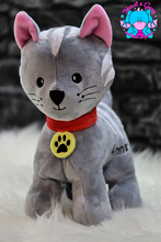 Lade das Bild in den Galerie-Viewer, Katze Minka SMALL - kunst&garn