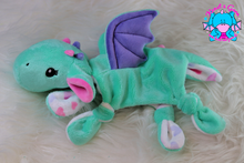 Lade das Bild in den Galerie-Viewer, Kuscheltuch/Schnuffeltuch "Lotta" in mint/rosa/lila/hearts rosa lila