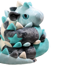 Lade das Bild in den Galerie-Viewer, Bettdrache Poldi - kunst&garn