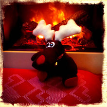 Lade das Bild in den Galerie-Viewer, eBook Elmar der Elch - kunst&garn