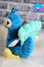 Lade das Bild in den Galerie-Viewer, Pfau Peter - kunst&garn