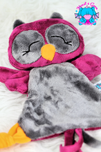 Lade das Bild in den Galerie-Viewer, Lina Schnuffeltuch beere/graphit - kunst&garn