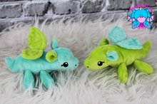 Lade das Bild in den Galerie-Viewer, Babydrache - kunst&garn