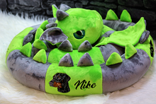 Lade das Bild in den Galerie-Viewer, Bettdrache Poldi - kunst&garn