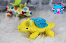 Lade das Bild in den Galerie-Viewer, Babydrache - kunst&garn