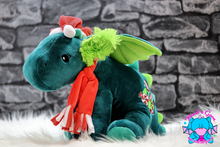 Lade das Bild in den Galerie-Viewer, Weihnachtsdrache Maya - kunst&garn