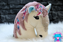 Lade das Bild in den Galerie-Viewer, Pferdekissen Nala - kunst&garn