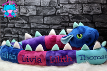 Lade das Bild in den Galerie-Viewer, Bettdrache Poldi - kunst&garn