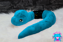 Lade das Bild in den Galerie-Viewer, Wurm Kurti - kunst&garn