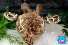 Lade das Bild in den Galerie-Viewer, Mali Schnuffeltuch giraffe/hellbraun - kunst&garn