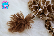 Lade das Bild in den Galerie-Viewer, Mali Schnuffeltuch giraffe/hellbraun - kunst&garn