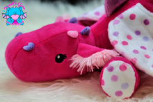 Lade das Bild in den Galerie-Viewer, Drache Lou - kunst&garn