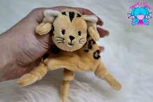 Lade das Bild in den Galerie-Viewer, Mini-Molly Schnuffeltuch - kunst&garn