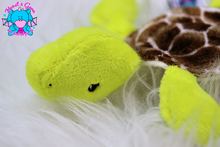 Lade das Bild in den Galerie-Viewer, Mini-Thea Turtle Schnuffeltuch