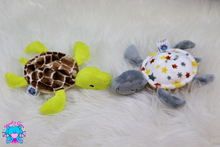 Lade das Bild in den Galerie-Viewer, Mini-Thea Turtle Schnuffeltuch