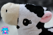 Lade das Bild in den Galerie-Viewer, Kuh Berta