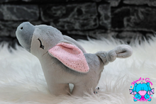 Lade das Bild in den Galerie-Viewer, Esel Blümchen