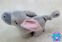 Lade das Bild in den Galerie-Viewer, Esel Blümchen