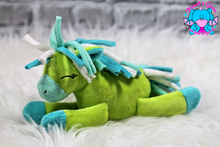 Lade das Bild in den Galerie-Viewer, Ponyfohlen - kunst&garn