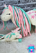 Lade das Bild in den Galerie-Viewer, Pony Rose einzeln oder mit Babys - kunst&garn