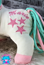 Lade das Bild in den Galerie-Viewer, Pony Rose einzeln oder mit Babys - kunst&garn