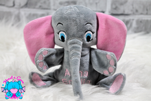 Lade das Bild in den Galerie-Viewer, Kuschelelefant - kunst&garn