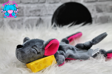 Lade das Bild in den Galerie-Viewer, Mathilda Schnuffeltuch - kunst&garn