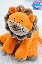 Lade das Bild in den Galerie-Viewer, Löwe Luis - kunst&garn