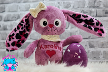 Lade das Bild in den Galerie-Viewer, Hase Bommel - kunst&garn