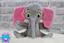 Lade das Bild in den Galerie-Viewer, Kuschelelefant - kunst&garn