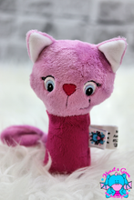 Lade das Bild in den Galerie-Viewer, Babyrassel Mieze - kunst&garn