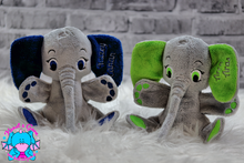Lade das Bild in den Galerie-Viewer, Kuschelelefant - kunst&garn