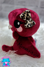 Lade das Bild in den Galerie-Viewer, Kuscheldino Rexi - kunst&garn