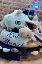 Lade das Bild in den Galerie-Viewer, Bettdrache Poldi - kunst&garn