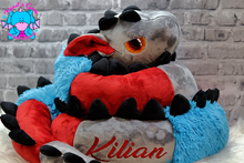 Lade das Bild in den Galerie-Viewer, Bettdrache Poldi - kunst&garn