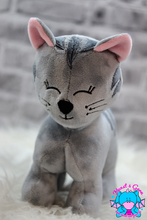 Lade das Bild in den Galerie-Viewer, Katze Minka BIG - kunst&garn