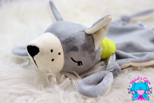 Lade das Bild in den Galerie-Viewer, Wolf Gustav Schnuffeltuch - kunst&garn