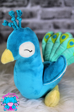 Lade das Bild in den Galerie-Viewer, Pfau Peter - kunst&garn