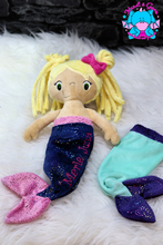 Lade das Bild in den Galerie-Viewer, Puppe Hannah - kunst&garn