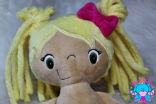 Lade das Bild in den Galerie-Viewer, Puppe Hannah - kunst&garn