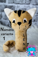 Lade das Bild in den Galerie-Viewer, Babyrassel Mieze - kunst&garn