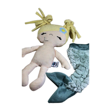 Lade das Bild in den Galerie-Viewer, Puppe Hannah - kunst&garn