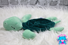 Lade das Bild in den Galerie-Viewer, Thea Turtle Schnuffeltuch - kunst&garn