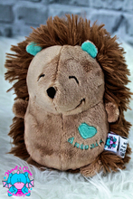 Lade das Bild in den Galerie-Viewer, Igel Stoppel - kunst&garn