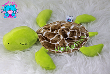 Lade das Bild in den Galerie-Viewer, Thea Turtle Schnuffeltuch - kunst&garn