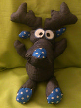 Lade das Bild in den Galerie-Viewer, eBook Elmar der Elch - kunst&garn