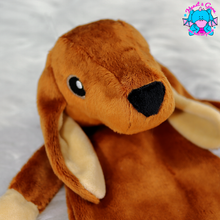 Lade das Bild in den Galerie-Viewer, Dackel Schnuffeltuch Waldi
